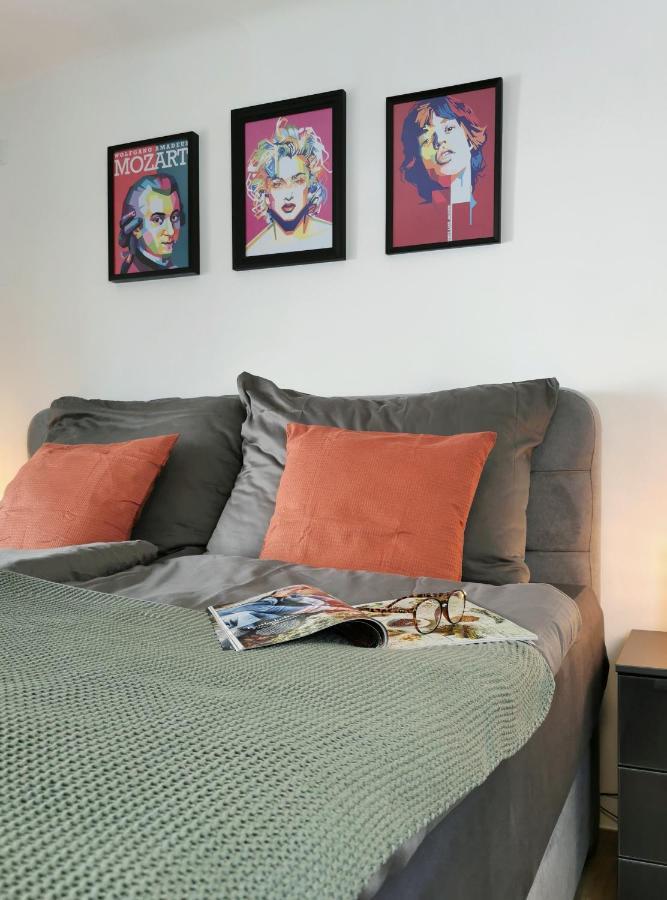 Neues City Center Piano Appartement Mit Netflix Klagenfurt am Woerthersee Buitenkant foto