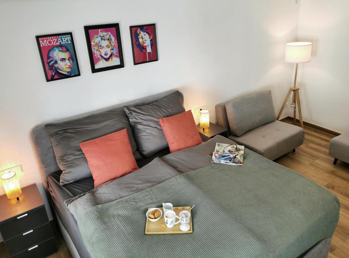 Neues City Center Piano Appartement Mit Netflix Klagenfurt am Woerthersee Buitenkant foto