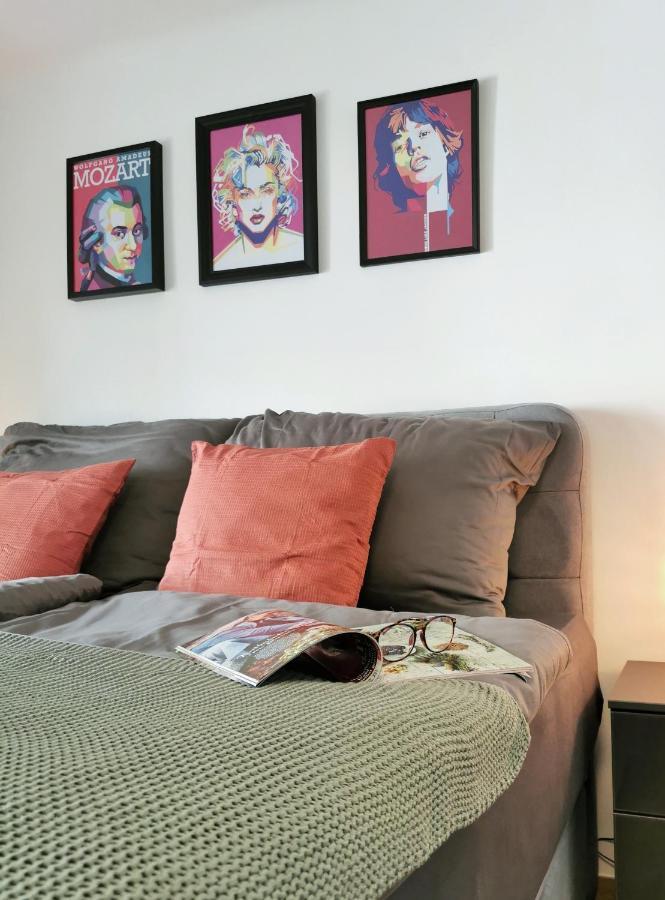 Neues City Center Piano Appartement Mit Netflix Klagenfurt am Woerthersee Buitenkant foto